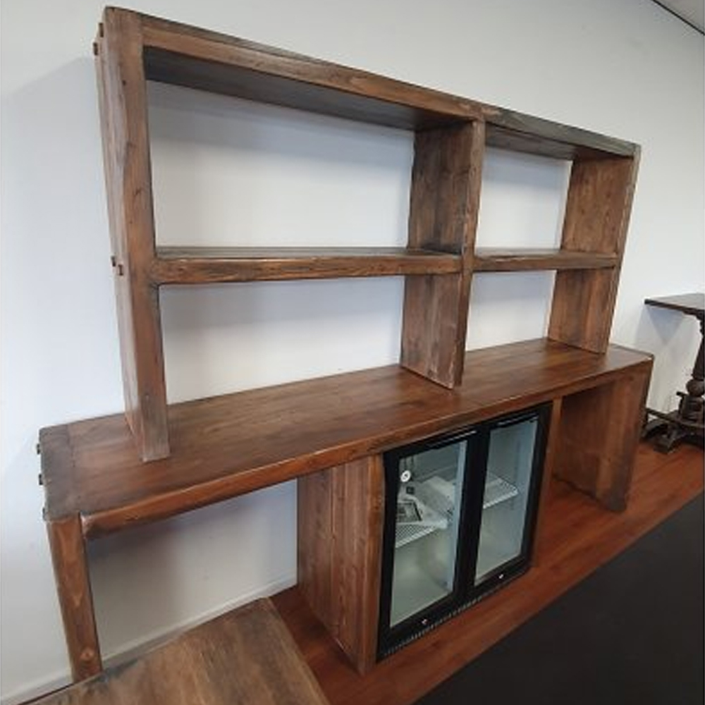 Robuuste Mancave bar met eigen logo - Afbeelding 3