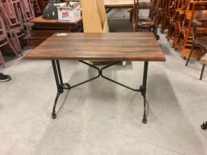 Showroommodel tafel 120x80 cm gietijzer onderstel